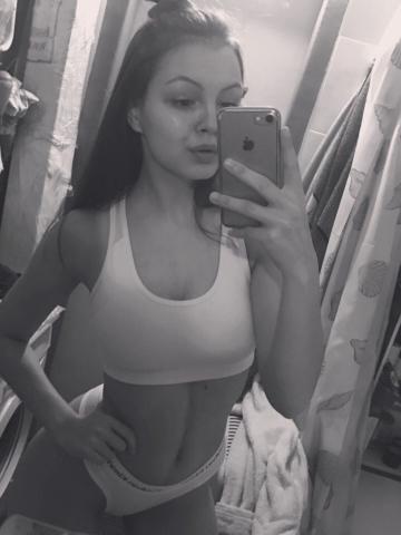 Карина фото 2